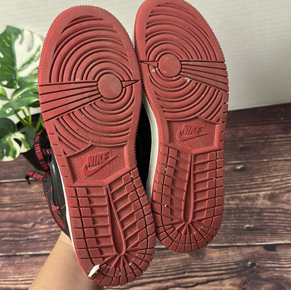 NIKE Air Jordan Retro 1 Fearless Come Fly With Me Sneakers - Picture 4 of 7